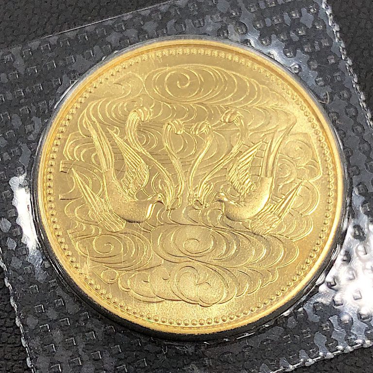 天皇陛下御在位六十年10万円金貨