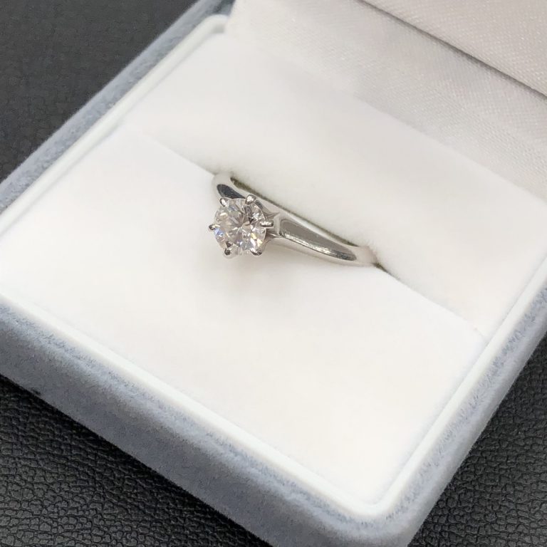 Pt900リング ダイヤ0.58ct