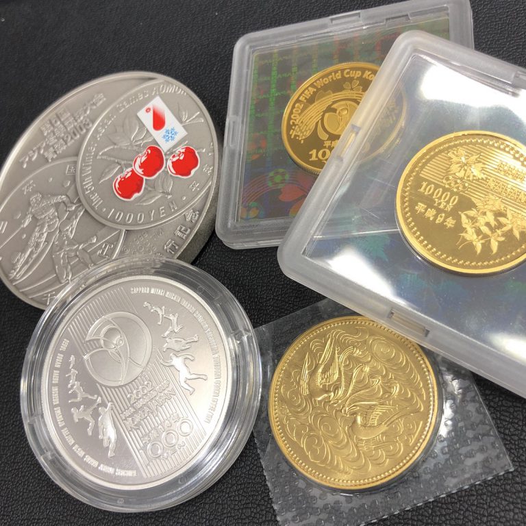 10万円金貨 1万円金貨 純銀メダル